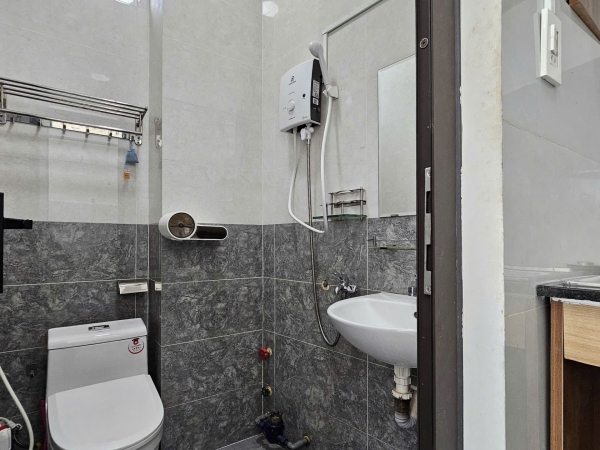 1/6 Dọn Vào Ở Ngay - Nguyễn Gia Trí