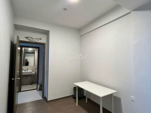 Bán căn 59m2, giá 2.65ty view ngoại khu, tầng cao, sổ sẵn, CC WESTGATE