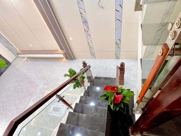 Bán nhà mới 100% - Hoàn công đầy đủ - Nhà 451/33H Phạm Thế Hiển, P3,Q8