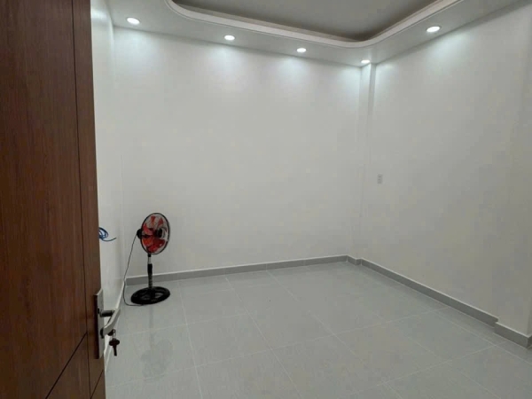 Bán nhà mới đẹp đường Hậu Giang P12, Quận 6 