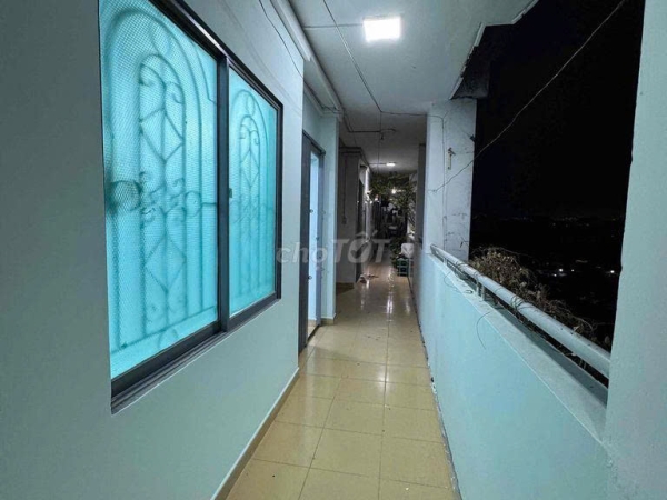 Cần bán căn hộ CC Bùi Minh Trực, DT 44,3m2, 1PN, 1WC, sổ hồng riêng
