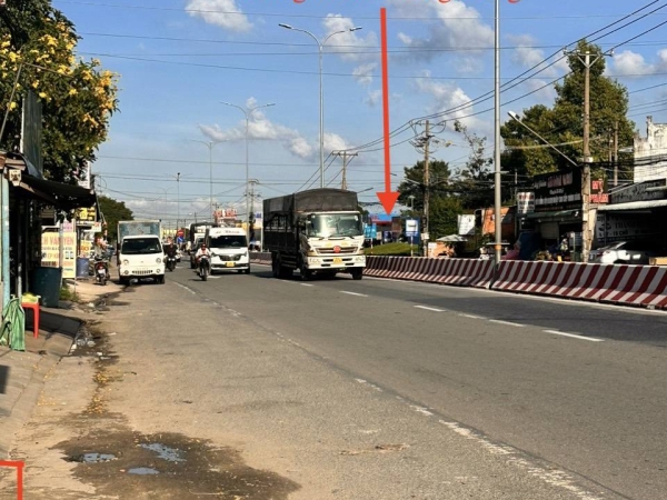 CẦN BÁN DÃY TRỌ MẶT TIỀN QL22 – GẦN KCN