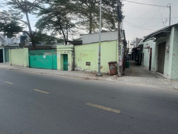 HÓC MÔN – CẦN BÁN GẤP NHÀ XƯỞNG GIÁ RẺ
