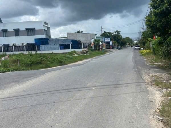 Mặt Tiền Đường Bàu Trâm, Củ Chi