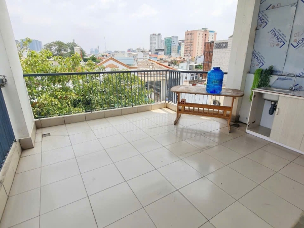 Phòng có gác cửa sổ, full nội thất - Xô Viết Nghệ Tĩnh