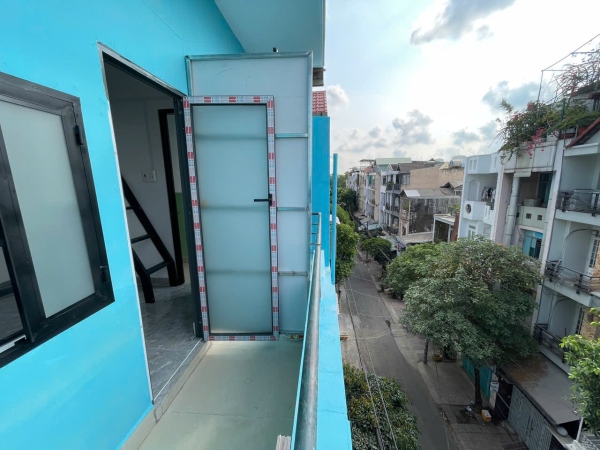 PHÒNG TRỌ CÓ GÁC, CÓ BAN CÔNG