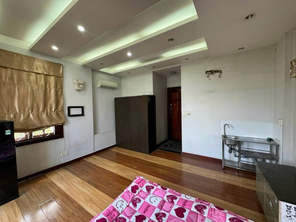 Studio ban công, full nội thất